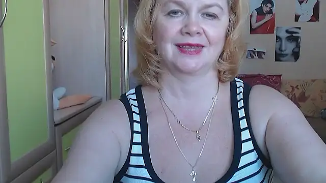 Snapshot of LilyHotlens chatting on 1, 10, 2025 LilyHotlens online show from 1, 10, 2025