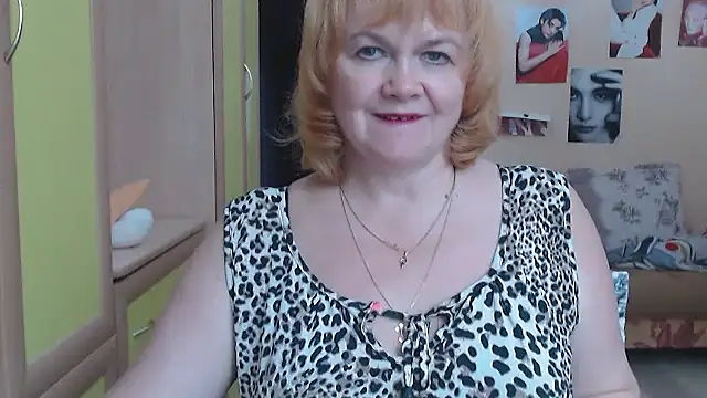 Snapshot of LilyHotlens chatting on 6, 11, 2025 LilyHotlens online show from 6, 11, 2025