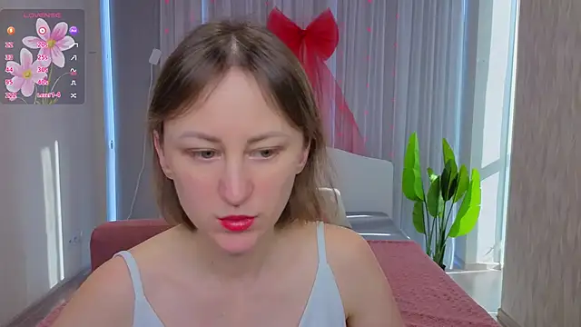 LuluChiiii online show from 10, 2, 2026