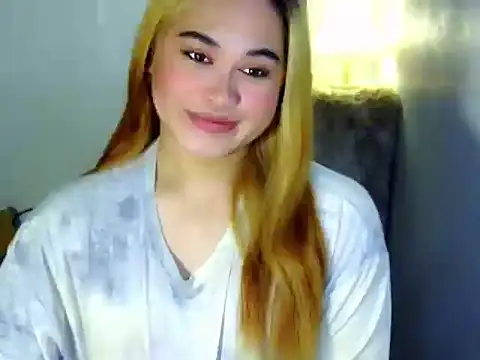 Snapshot of Annierose_ts chatting on 4, 4, 2026 Annierose ts online show from 4, 4, 2026