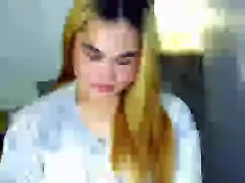 Snapshot of Annierose_ts chatting on 5, 4, 2026 Annierose ts online show from 5, 4, 2026