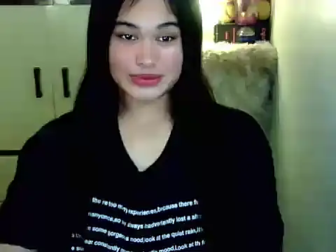 Snapshot of Annierose_ts chatting on 23, 4, 2026 Annierose ts online show from 23, 4, 2026