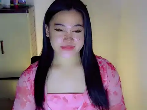 Snapshot of Annierose_ts chatting on 18, 12, 2025 Annierose ts online show from 18, 12, 2025