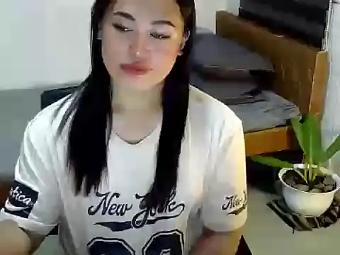 Annierose ts online show from 2, 10, 2025