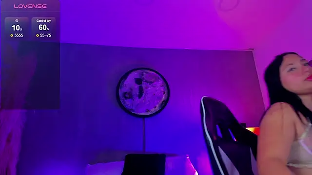 Snapshot of luccia_smith chatting on 12, 5, 2026 luccia smith online show from 12, 5, 2026