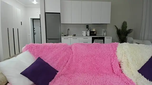 Snapshot of Mila_killa chatting on 1, 12, 2025 Mila killa online show from 1, 12, 2025