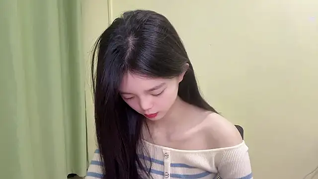 Nicole-13 online show from 3, 11, 2025