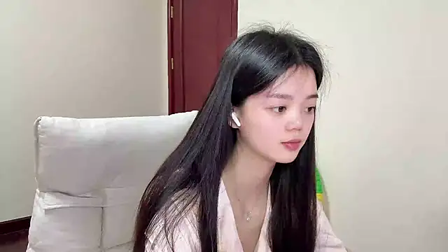 Nicole-13 online show from 6, 4, 2026