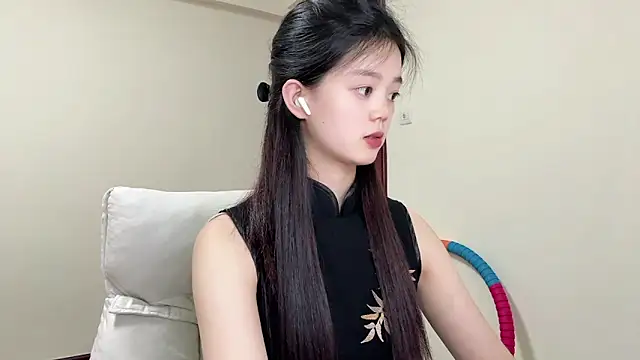 Nicole-13 online show from 17, 5, 2026