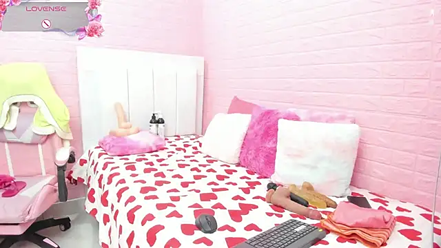 suzanhot 30 online show from 6, 3, 2026