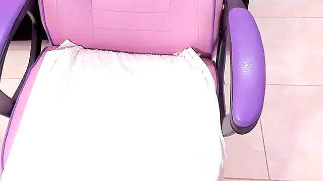 latin doll squirts online show from 3, 10, 2025
