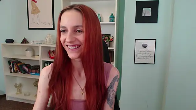 Julia Jae online show from 28, 10, 2025