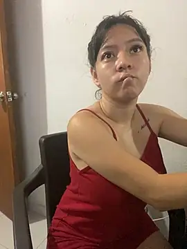 Damara Rolands online show from 6, 10, 2025