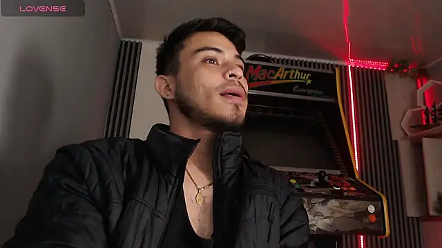 Bastian MCcormick online show from 4, 11, 2025