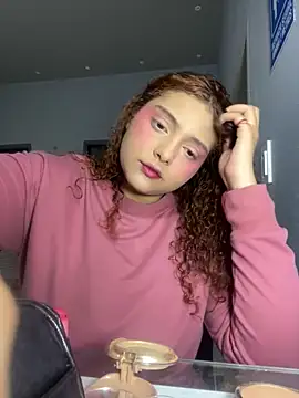 SamanthaaReed online show from 18, 11, 2025