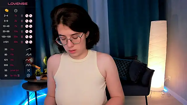 BellaCaress online show from 14, 9, 2025