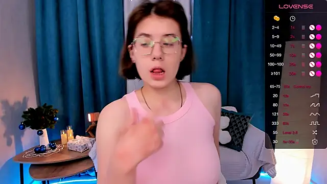 BellaCaress online show from 16, 12, 2025