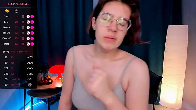 BellaCaress online show from 7, 11, 2025