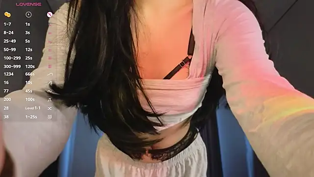 Snapshot of lunajii chatting on 6, 6, 2026 lunajii online show from 6, 6, 2026