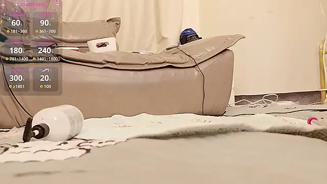 fox-yiyi online show from 18, 4, 2026