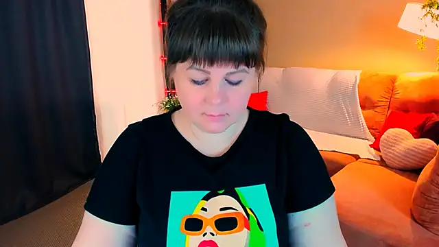 CrystaalStaar online show from 7, 5, 2026