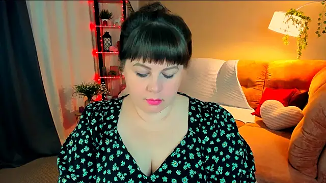 CrystaalStaar online show from 5, 5, 2026