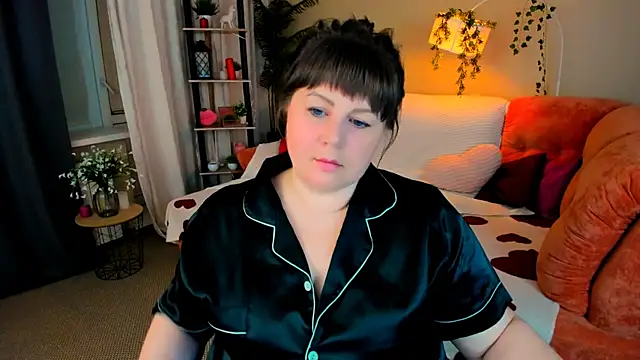 CrystaalStaar online show from 5, 6, 2026