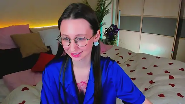 YourLovellyStory online show from 11, 3, 2026