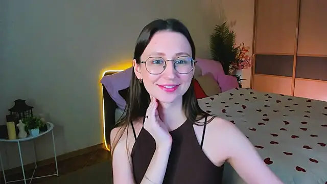 Snapshot of YourLovellyStory chatting on 11, 5, 2026 YourLovellyStory online show from 11, 5, 2026