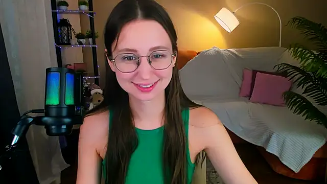 YourLovellyStory online show from 1, 12, 2025