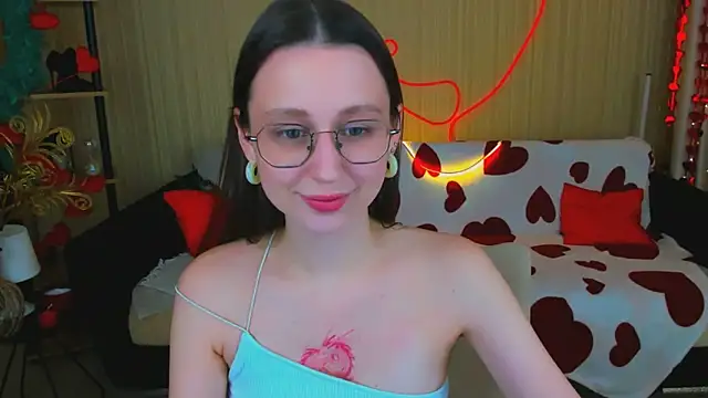 YourLovellyStory online show from 28, 2, 2026