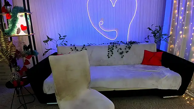 AlluringLookk online show from 6, 6, 2026