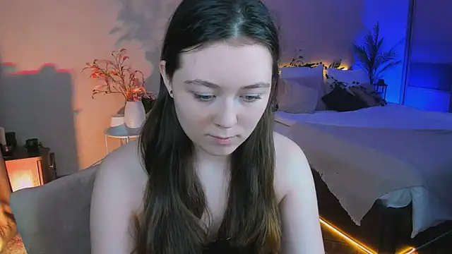 Snapshot of AlluringLookk chatting on 23, 11, 2025 AlluringLookk online show from 23, 11, 2025