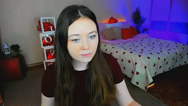 AlluringLookk online show from 12, 2, 2026