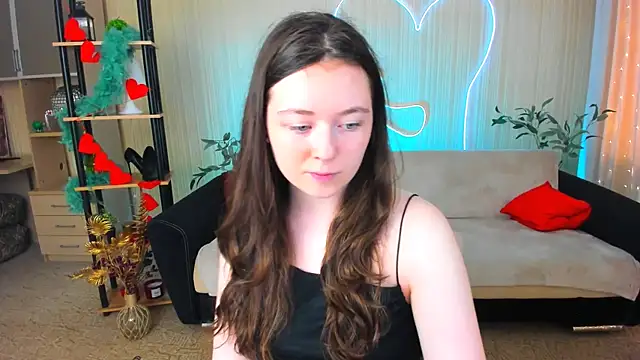 AlluringLookk online show from 22, 7, 2026