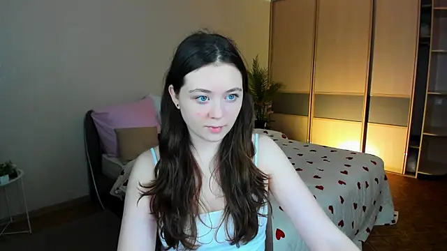 AlluringLookk online show from 24, 6, 2026