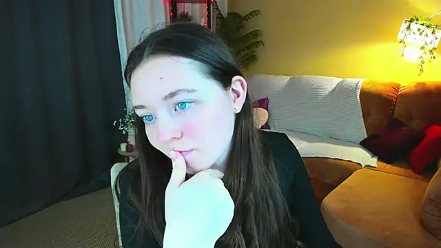 AlluringLookk online show from 23, 4, 2026