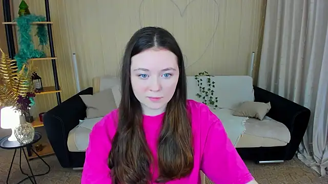 AlluringLookk online show from 6, 2, 2026