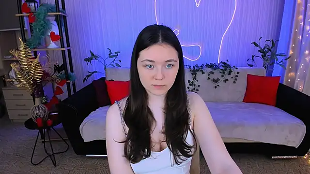 AlluringLookk online show from 5, 6, 2026