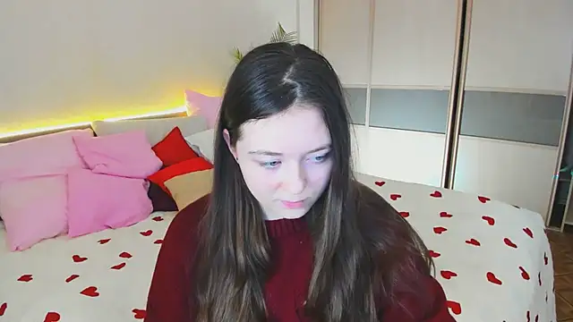 AlluringLookk online show from 19, 3, 2026