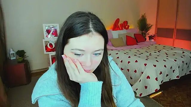 AlluringLookk online show from 14, 2, 2026