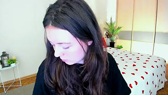 AlluringLookk online show from 5, 7, 2026