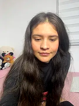 Snapshot of Emilyybennet_ chatting on 19, 9, 2025 Emilyybennet online show from 19, 9, 2025