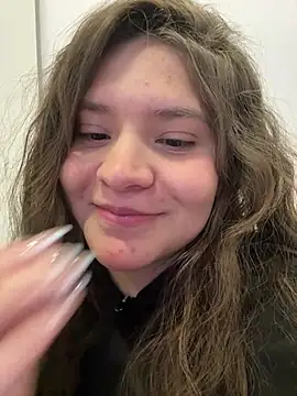 Snapshot of Emilyybennet_ chatting on 4, 6, 2026 Emilyybennet online show from 4, 6, 2026