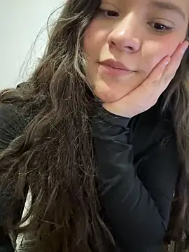 Emilyybennet  online show from 23, 4, 2026