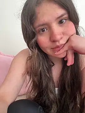 Emilyybennet  online show from 10, 4, 2026