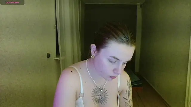 AngelicaHollywood online show from 8, 7, 2026