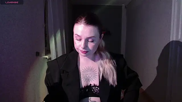 AngelicaHollywood online show from 7, 6, 2026