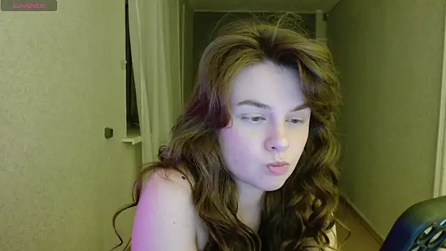 AngelicaHollywood online show from 4, 7, 2026