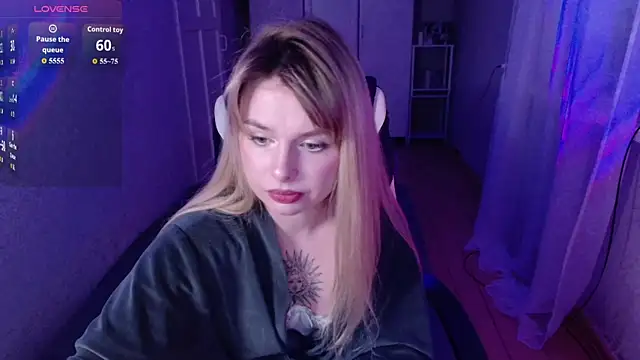 Snapshot of AngelicaHollywood chatting on 25, 3, 2026 AngelicaHollywood online show from 25, 3, 2026